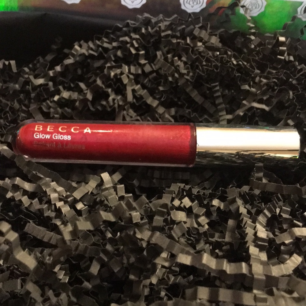 Becca Glow Gloss in Dahlia